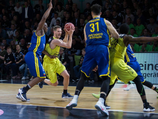 开始热烈讨 开始热烈讨